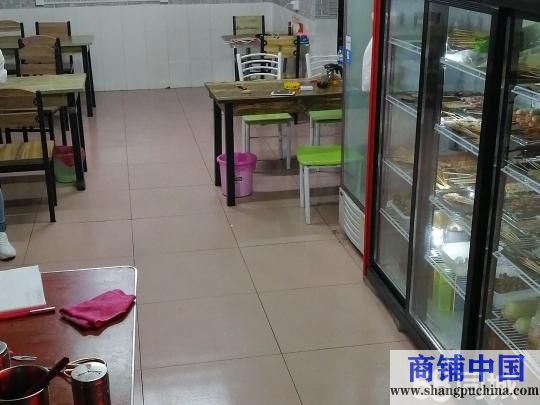 經(jīng)營中燒烤店低價轉(zhuǎn)讓接手可盈利